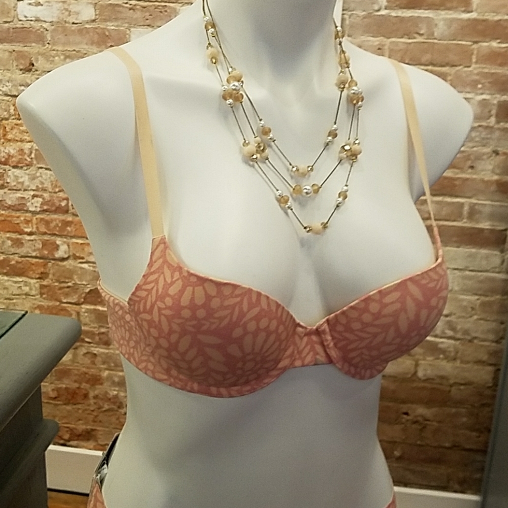 NWT - Moulded Cup Push-up Bra by Lou Lingerie